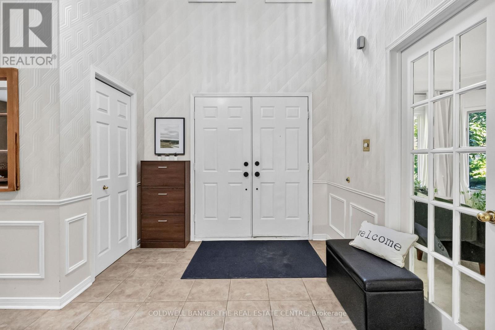 2040 Markle Drive, Oakville, Ontario  L6H 3T3 - Photo 4 - W13627876
