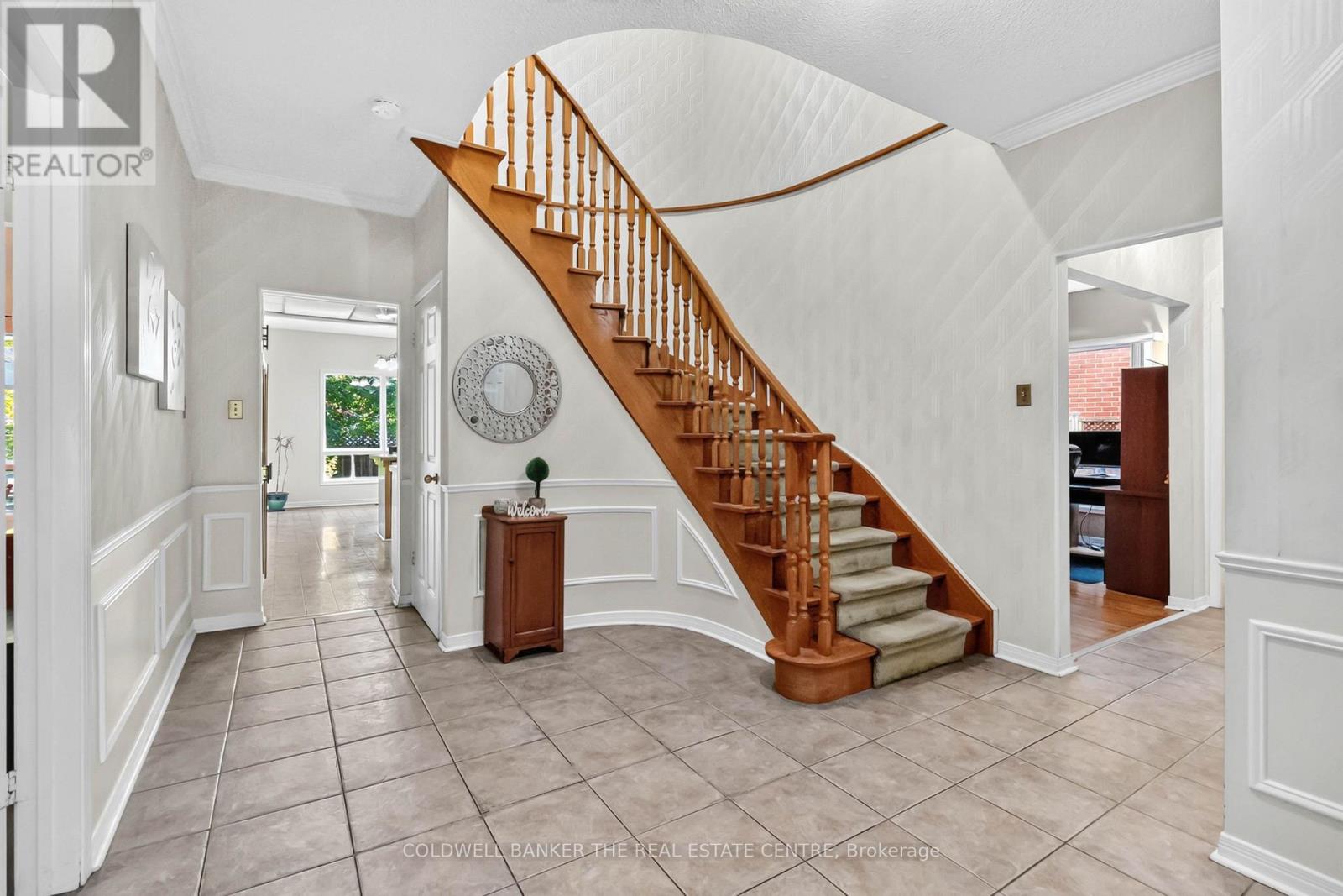 2040 Markle Drive, Oakville, Ontario  L6H 3T3 - Photo 5 - W13627876