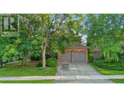 2040 MARKLE DRIVE, Oakville, Ontario