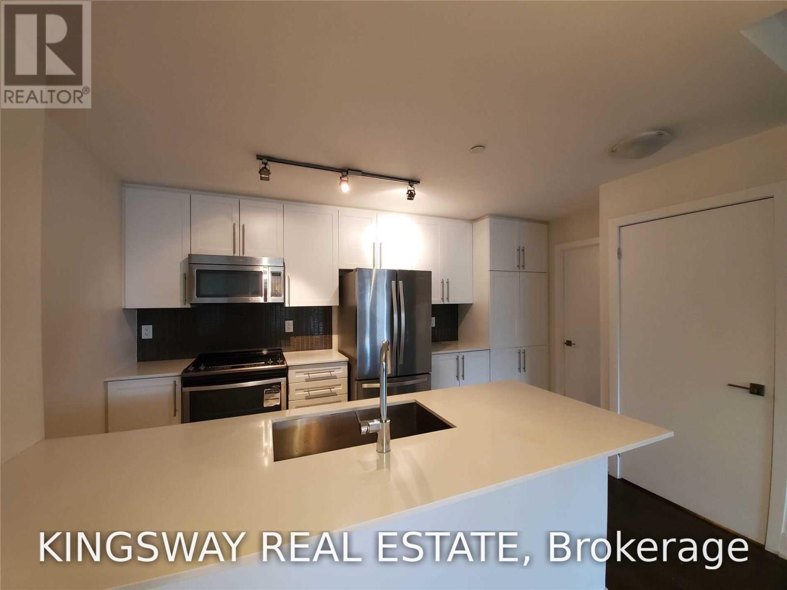 Th3 - 4011 Brickstone Mews, Mississauga, Ontario  L5B 0J7 - Photo 5 - W13627880