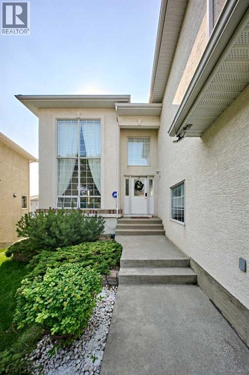 46 Hampstead Manor NW, Calgary, Alberta  T3A 6A2 - Photo 3 - A2331646