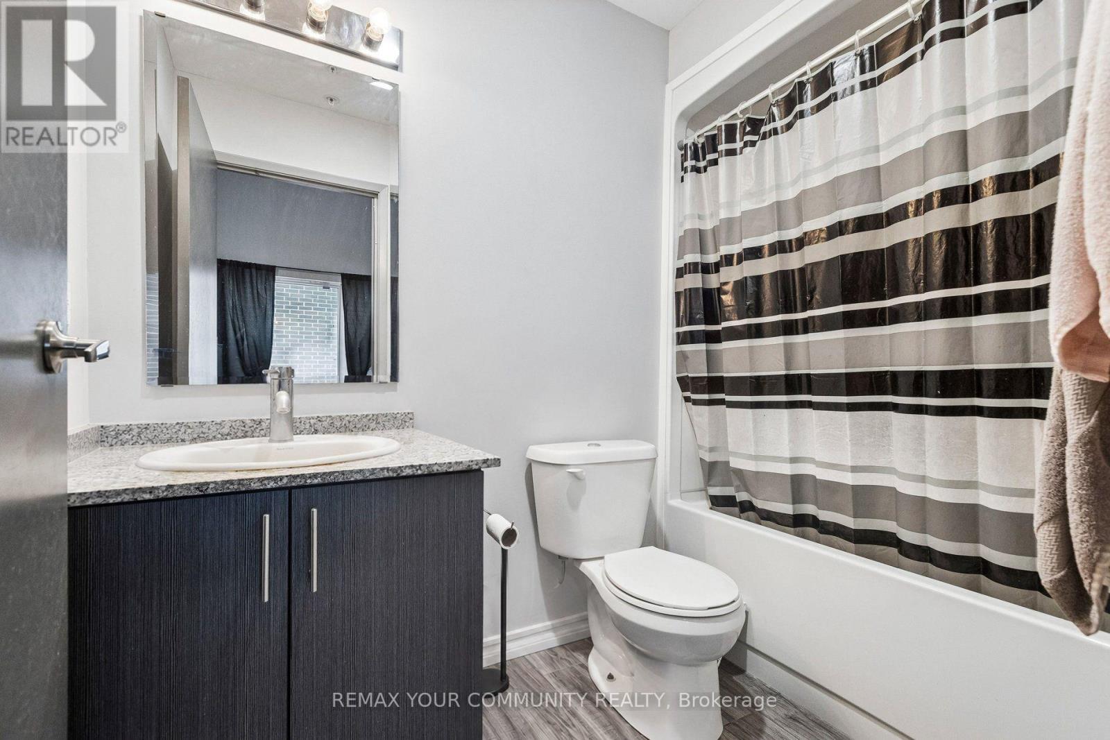 F115 - 275 Larch Street, Waterloo, Ontario  N2L 3R2 - Photo 10 - X13627872