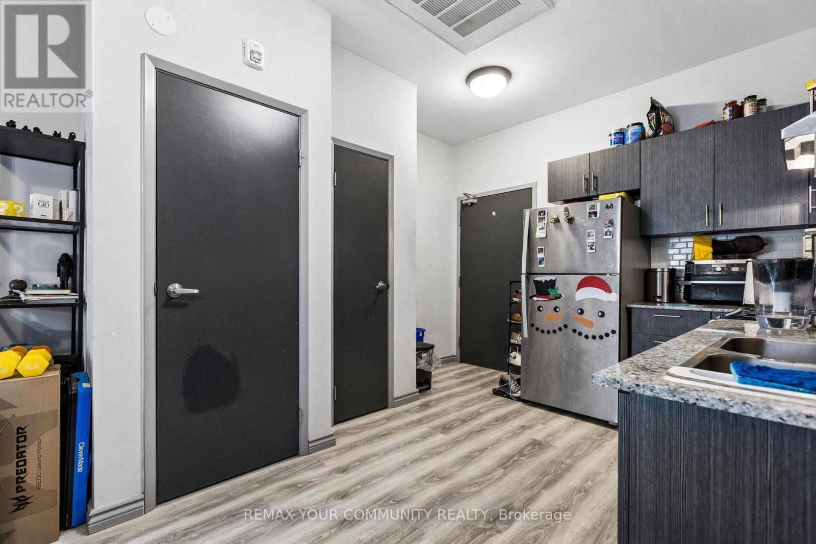 F115 - 275 Larch Street, Waterloo, Ontario  N2L 3R2 - Photo 4 - X13627872