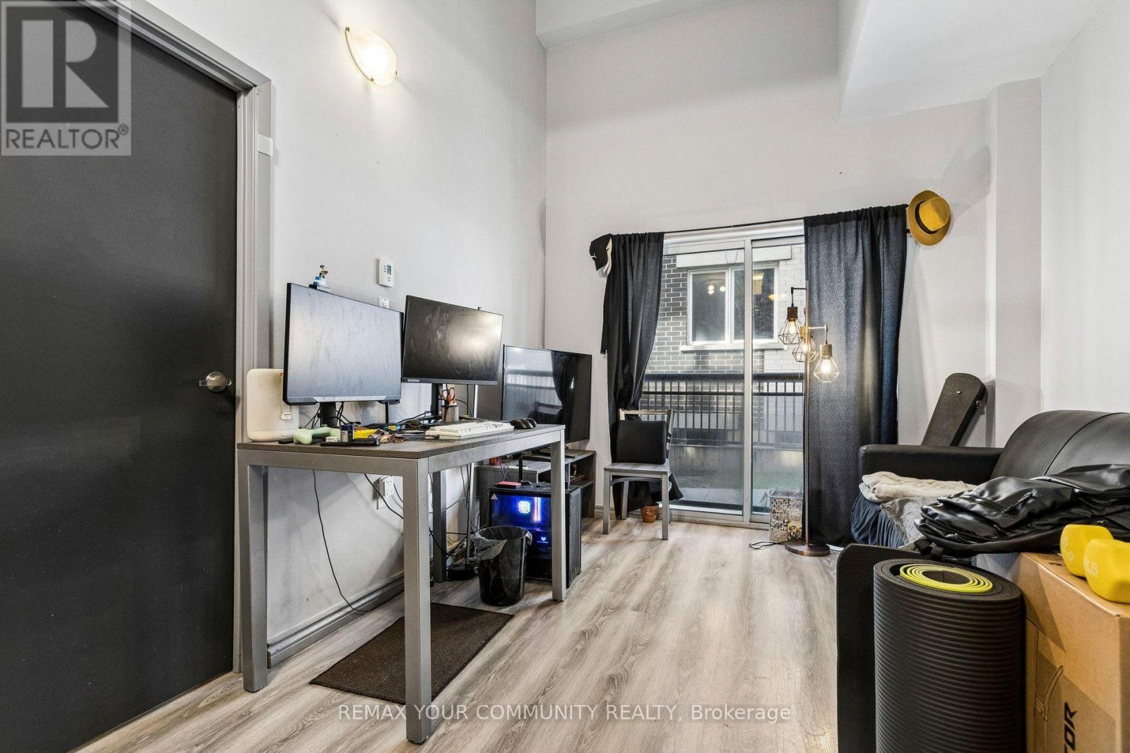 F115 - 275 Larch Street, Waterloo, Ontario  N2L 3R2 - Photo 7 - X13627872