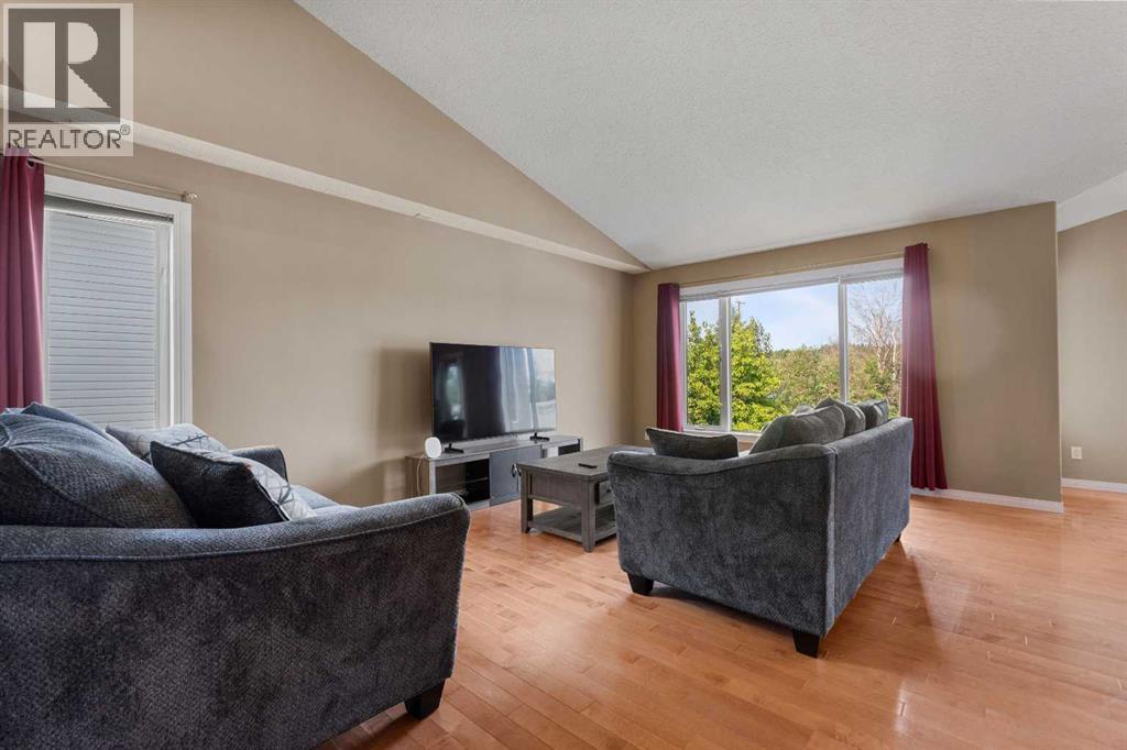 102 Poplar Drive, Whitecourt, Alberta  T7S 1W7 - Photo 7 - A2332795