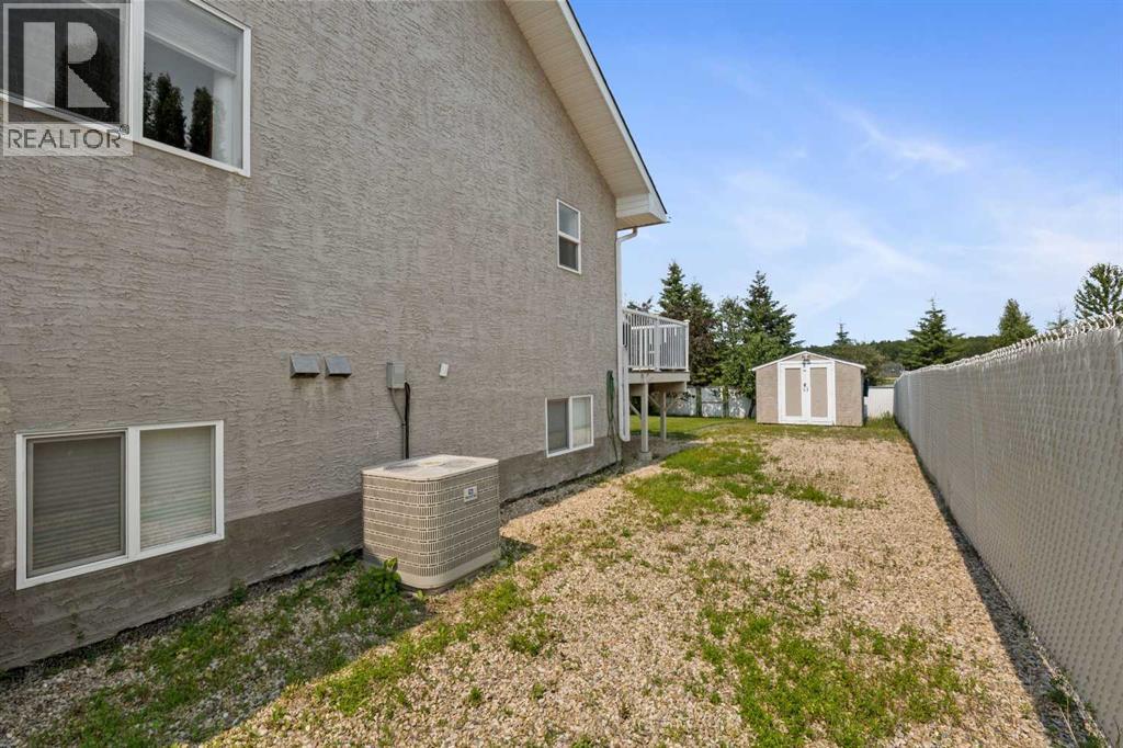 102 Poplar Drive, Whitecourt, Alberta  T7S 1W7 - Photo 31 - A2332795