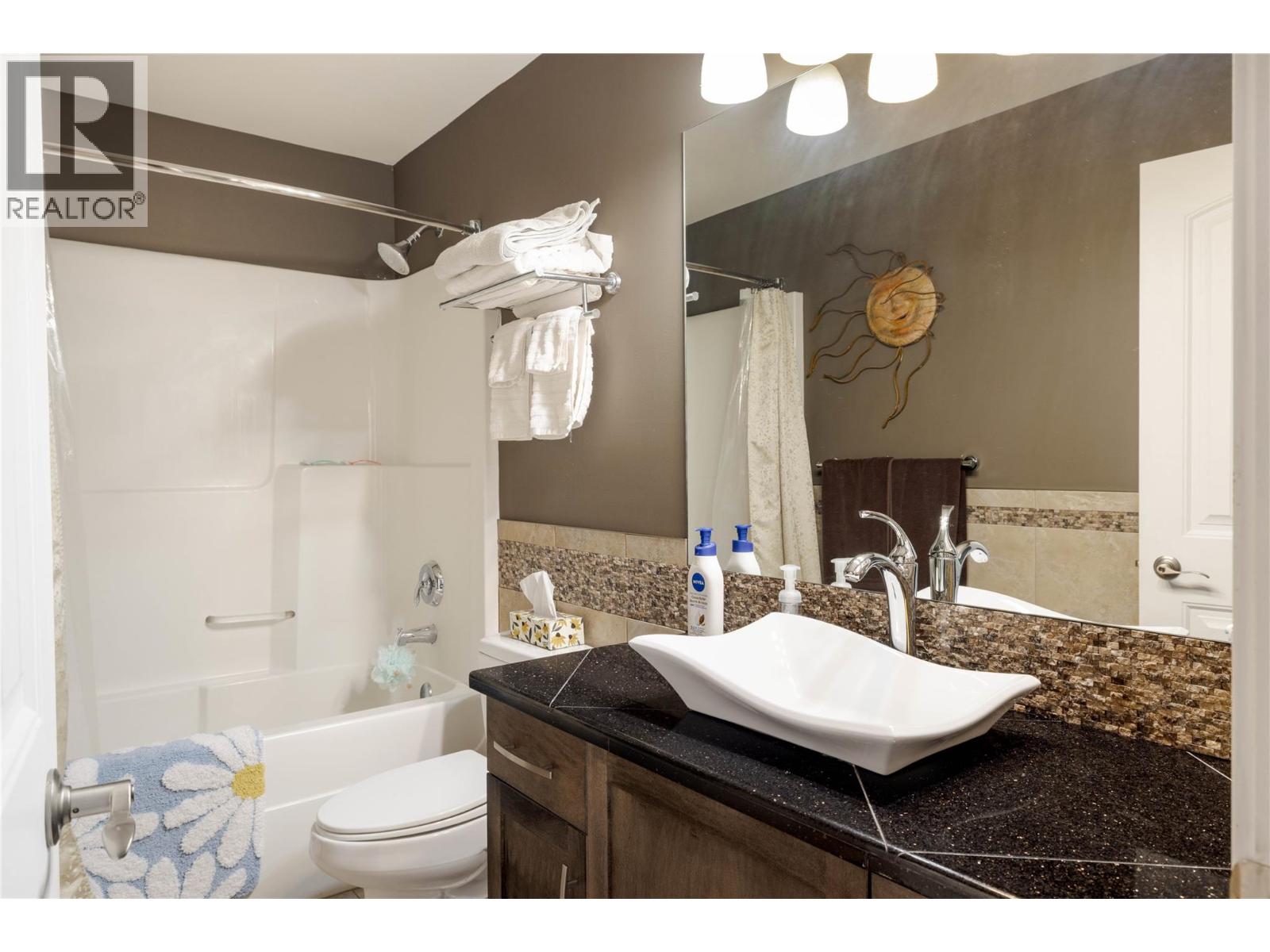 927 Mt. Grady Close, Vernon, British Columbia  V1B 4B6 - Photo 17 - 10396308