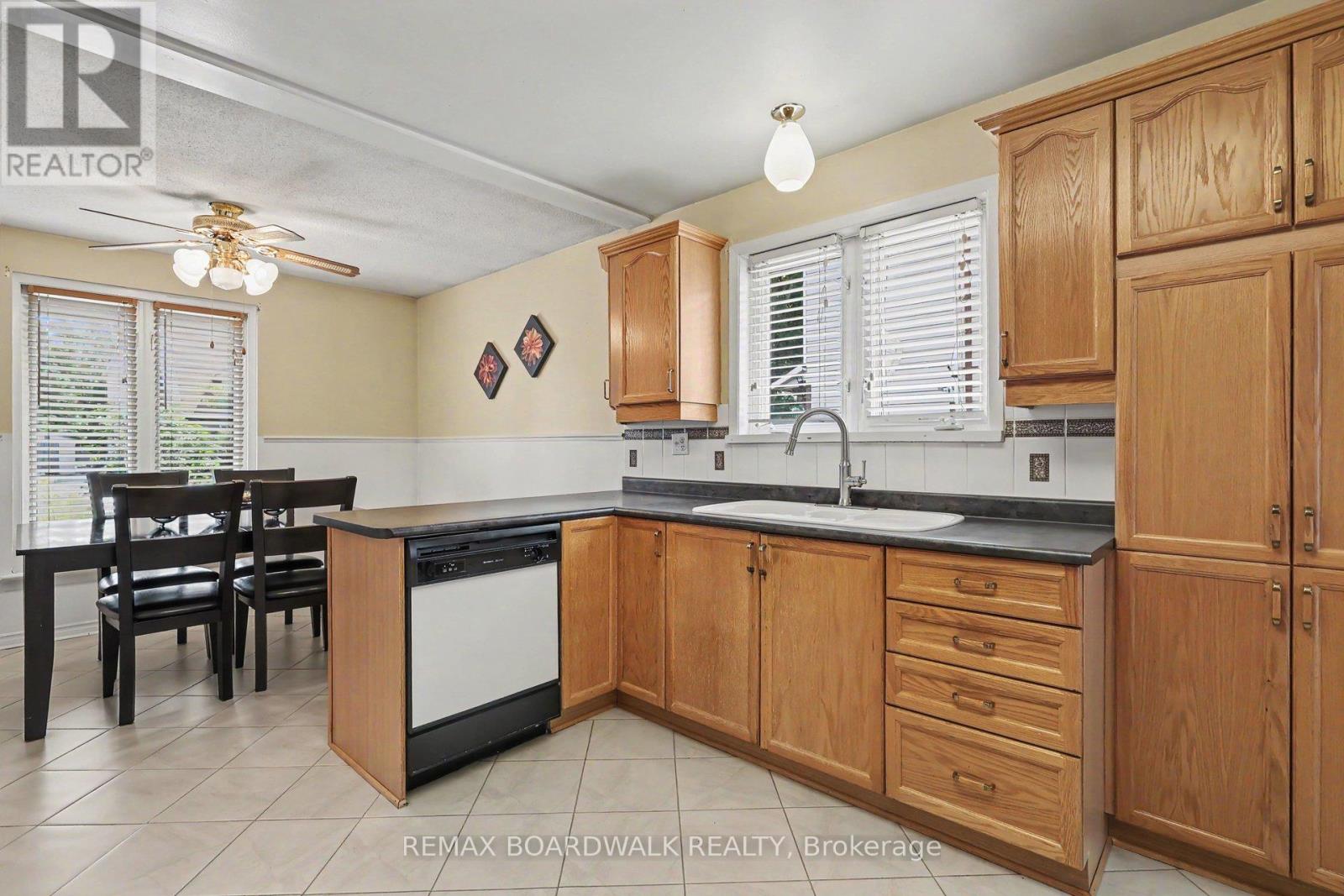 329 Pintail Terrace, Ottawa, Ontario  K1E 1Z9 - Photo 8 - X13627892