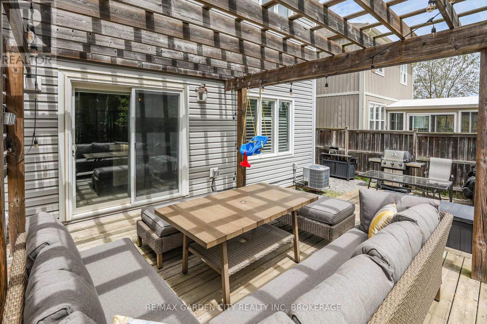 22 Riesling Drive, Niagara-On-The-Lake, Ontario  L0S 1J0 - Photo 11 - X13627900