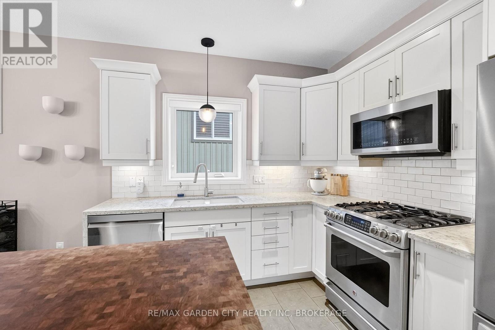 22 Riesling Drive, Niagara-On-The-Lake, Ontario  L0S 1J0 - Photo 8 - X13627900