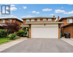 837 QUEENSBRIDGE DRIVE, Mississauga, Ontario