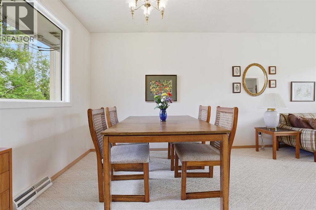 908 30 Avenue NW, Calgary, Alberta  T2K 0A1 - Photo 12 - A2332469