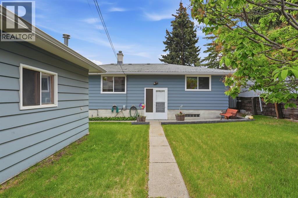 908 30 Avenue NW, Calgary, Alberta  T2K 0A1 - Photo 34 - A2332469