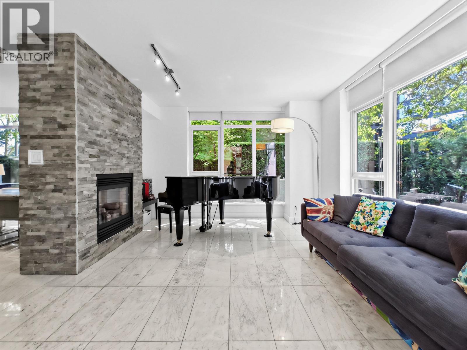 1211 W Cordova Street, Vancouver, British Columbia  V6C 3P9 - Photo 3 - R3151100