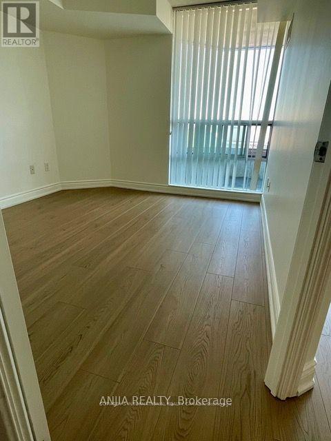 1010 - 60 Brian Harrison Way, Toronto, Ontario  M1P 5J5 - Photo 5 - E13627968