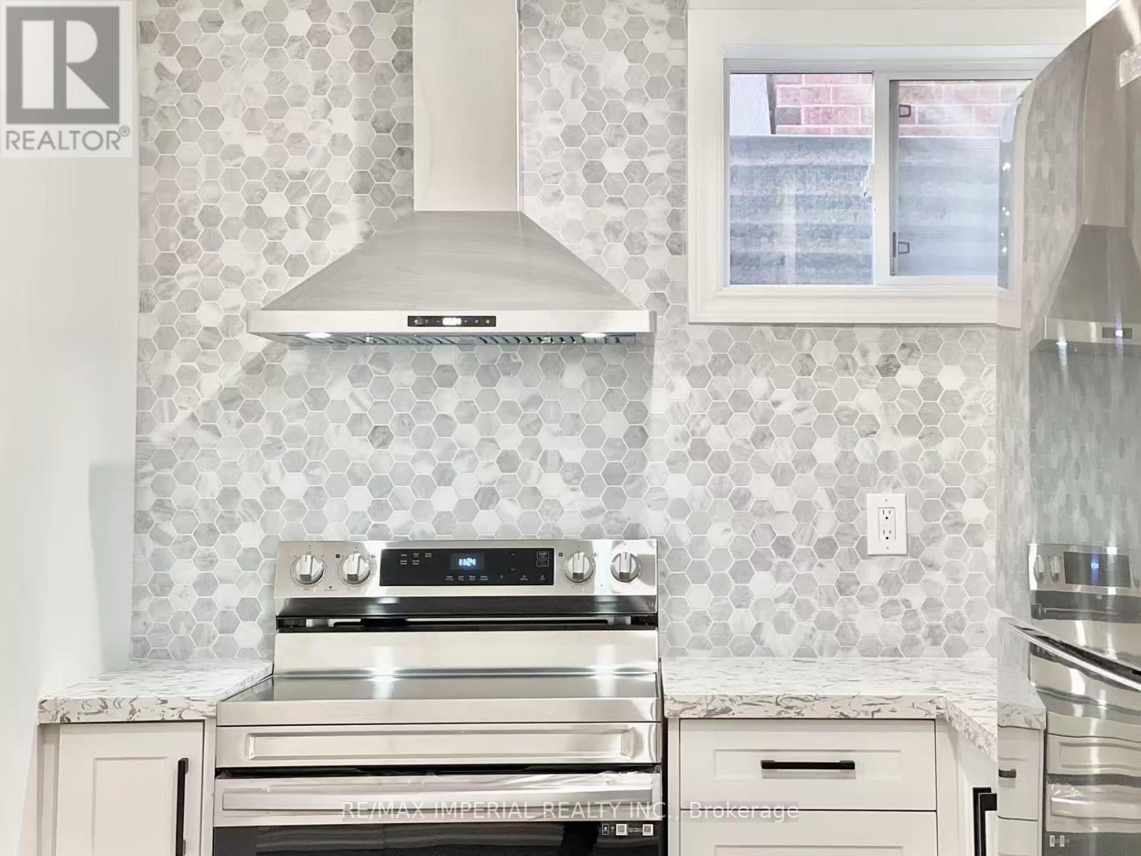 Bsmt - 40 Brewsland Crescent, Markham, Ontario  L3T 7G7 - Photo 2 - N13627954