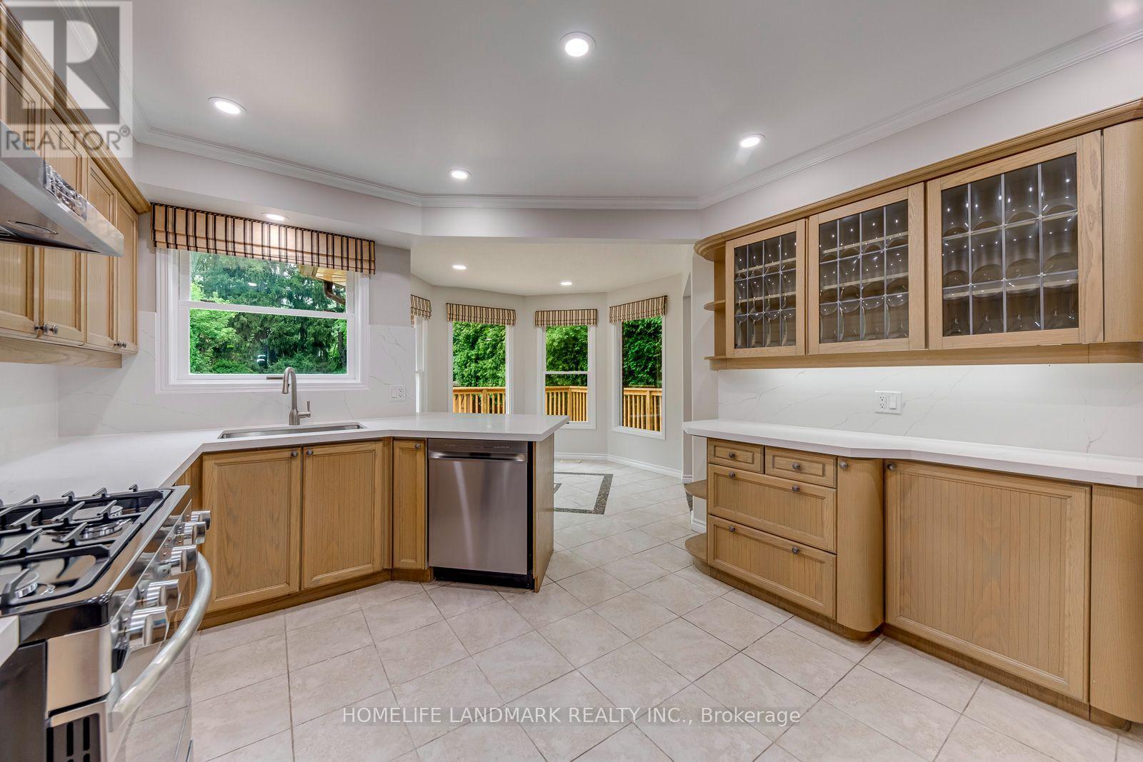 67 Cudmore Road, Oakville, Ontario  L6L 2Y4 - Photo 16 - W13523378