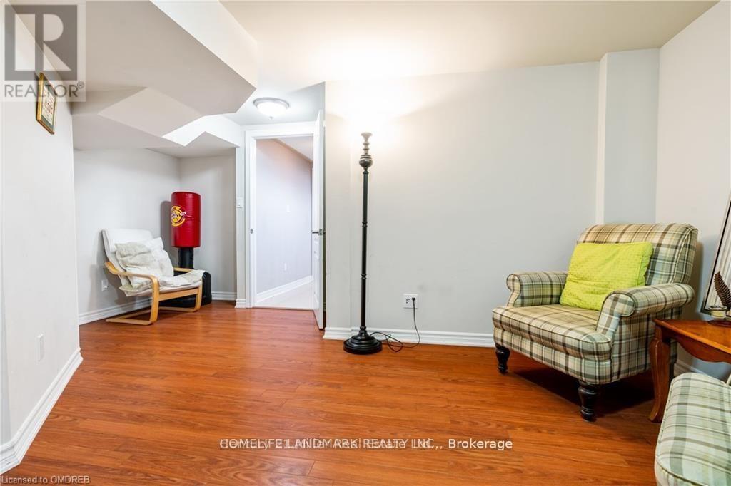 2384 Parkglen Avenue, Oakville, Ontario  L6M 4Y5 - Photo 6 - W13627962