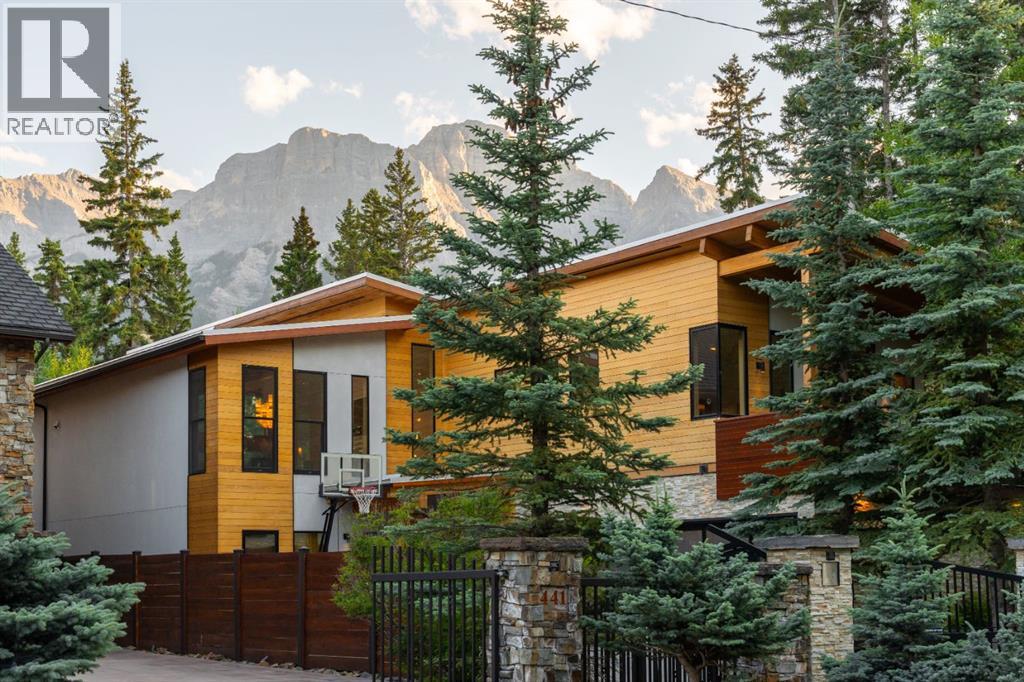 501 5 Street, Canmore, Alberta  T1W 2E8 - Photo 36 - A2333964