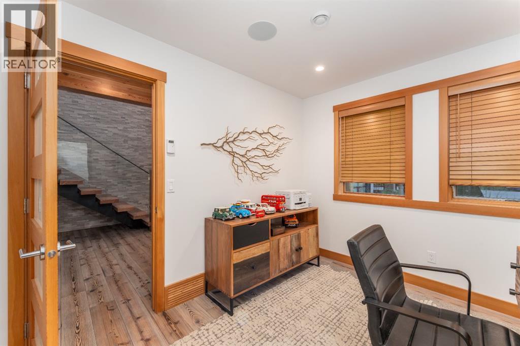 501 5 Street, Canmore, Alberta  T1W 2E8 - Photo 22 - A2333964