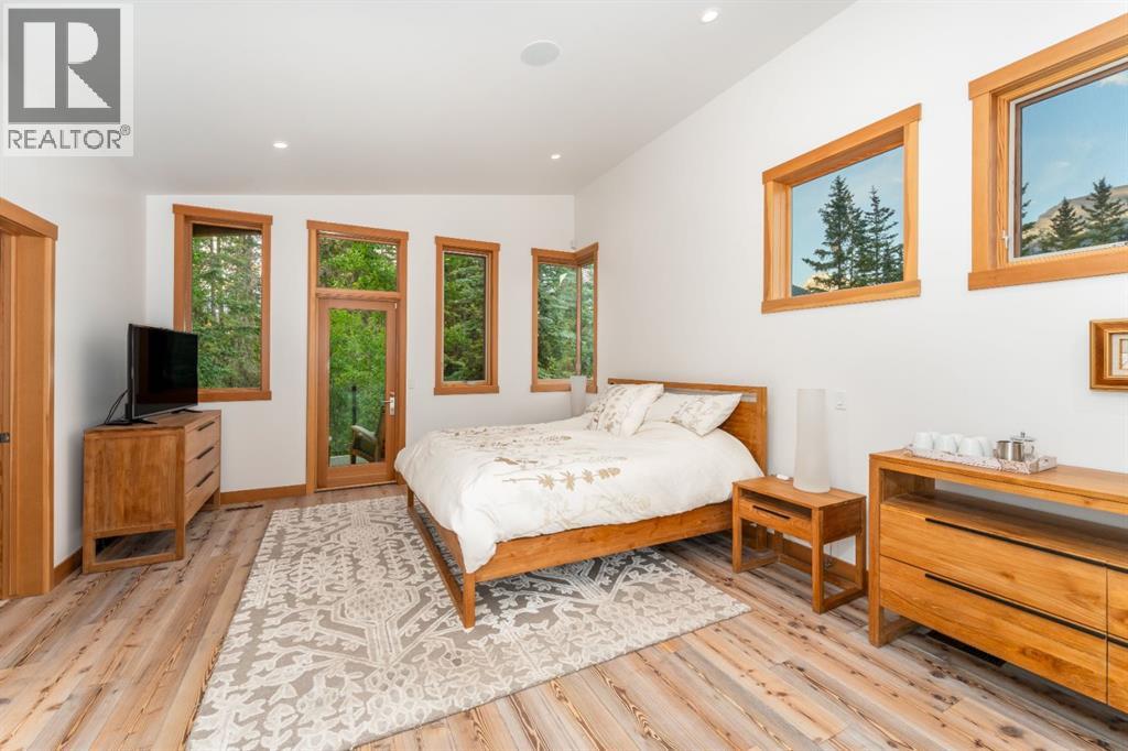 501 5 Street, Canmore, Alberta  T1W 2E8 - Photo 13 - A2333964