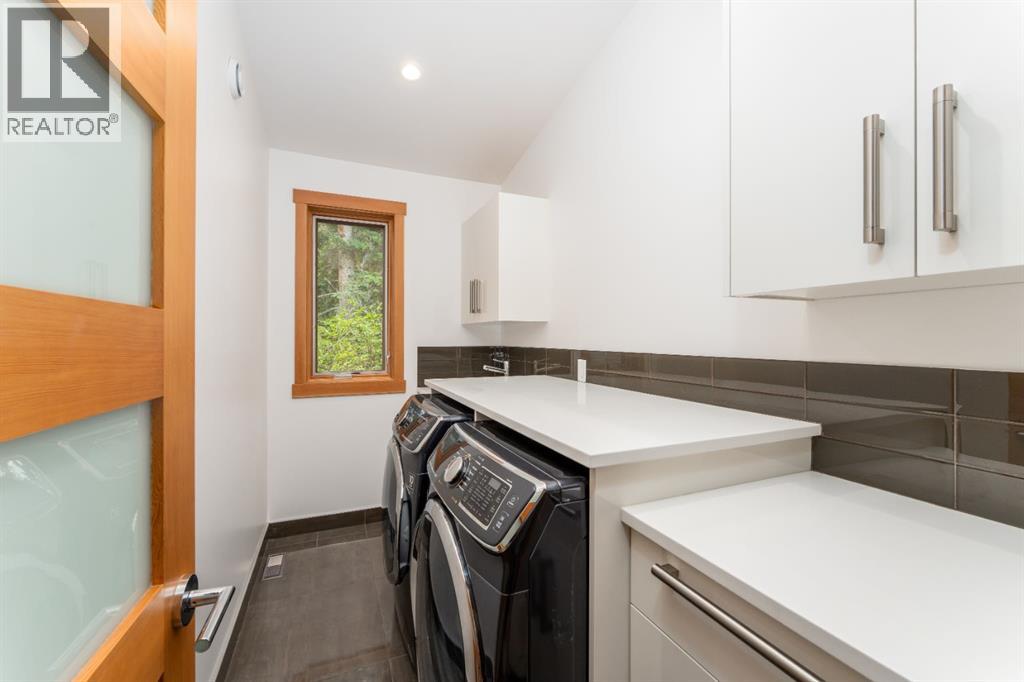 501 5 Street, Canmore, Alberta  T1W 2E8 - Photo 18 - A2333964
