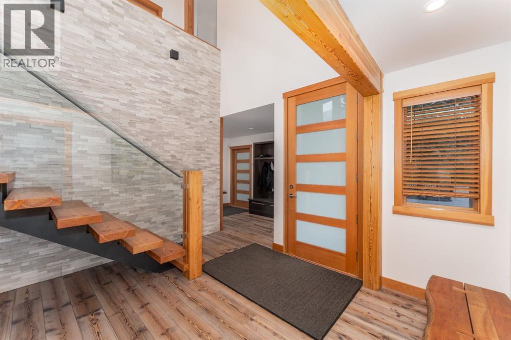 501 5 Street, Canmore, Alberta  T1W 2E8 - Photo 21 - A2333964
