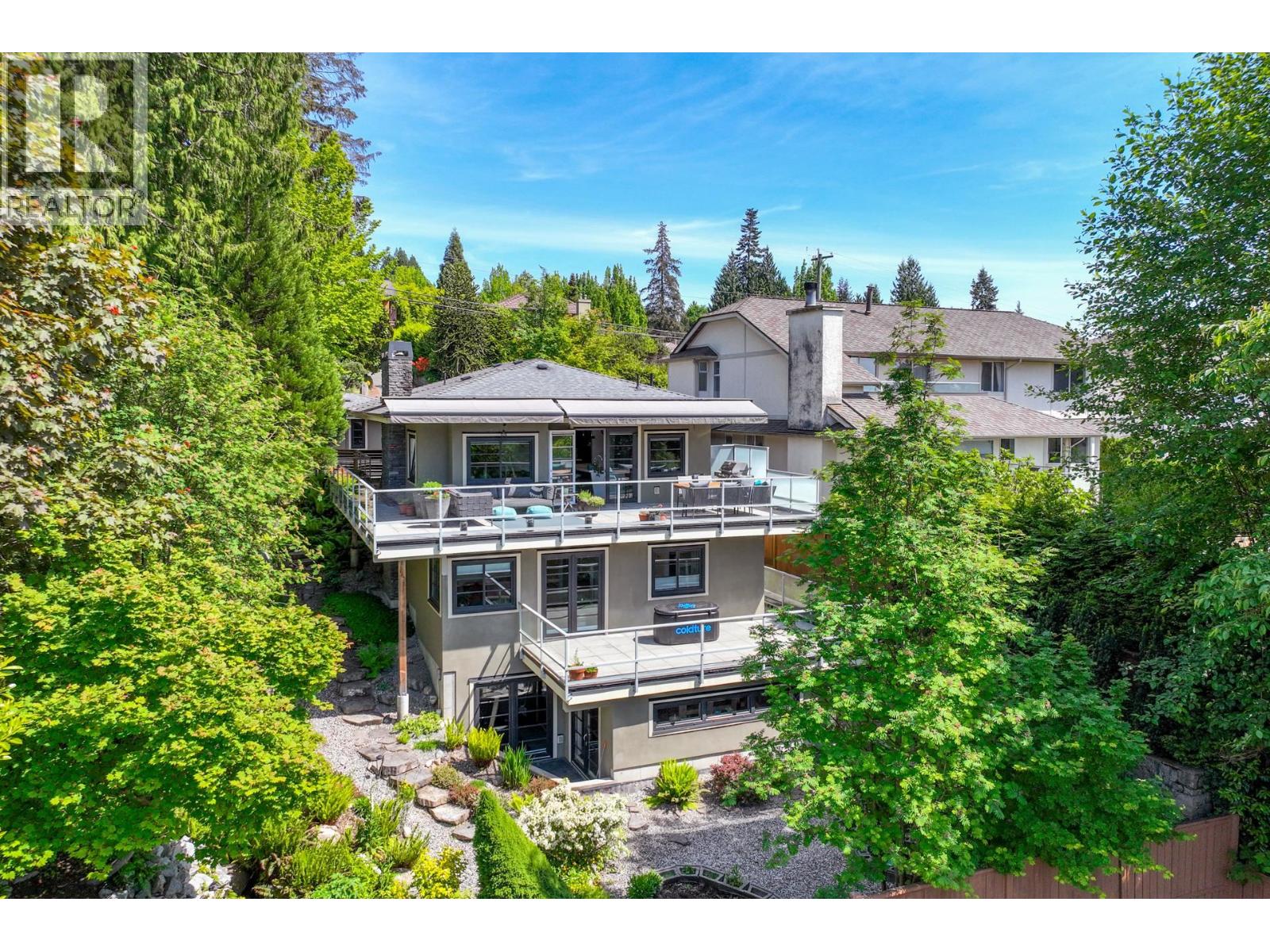 4041 PROSPECT ROAD, North Vancouver, British Columbia