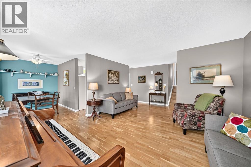 91 Templehill Drive NE, Calgary, Alberta  T1Y 4C4 - Photo 8 - A2332353