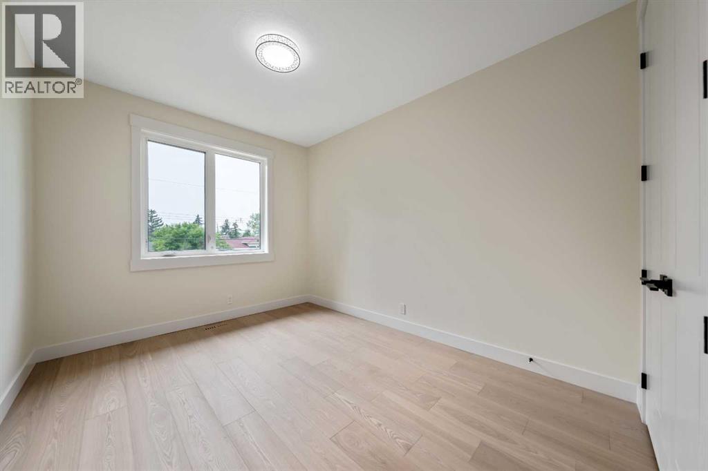 2431 23 Street NW, Calgary, Alberta  T2M 3y3 - Photo 32 - A2331113