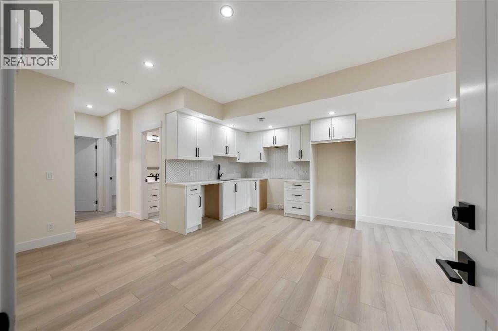 2431 23 Street NW, Calgary, Alberta  T2M 3y3 - Photo 35 - A2331113
