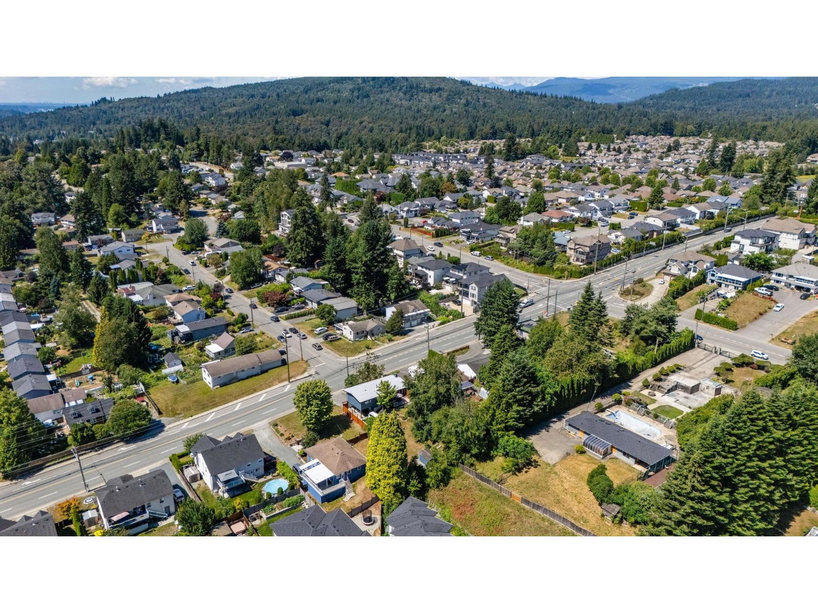8167 Cedar Street, Mission, British Columbia  V2V 3N4 - Photo 9 - R3151487
