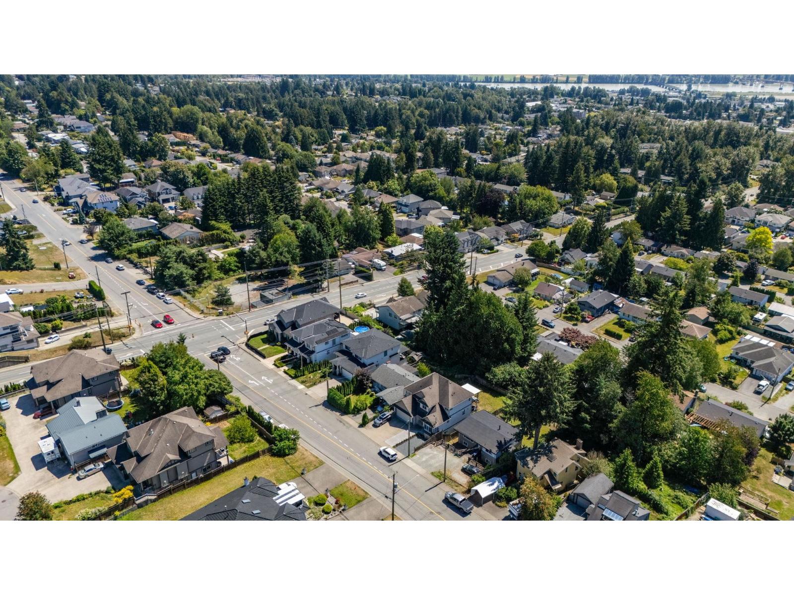 8167 Cedar Street, Mission, British Columbia  V2V 3N4 - Photo 11 - R3151487