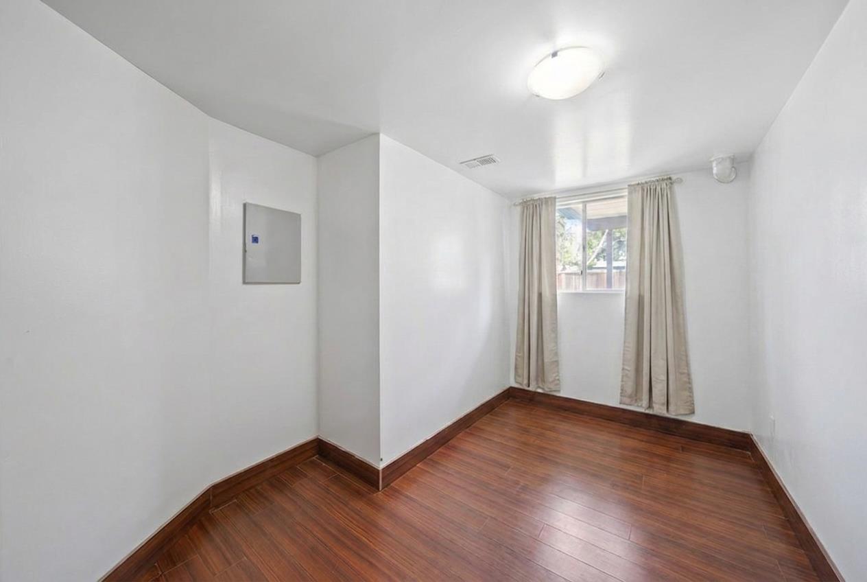 8167 Cedar Street, Mission, British Columbia  V2V 3N4 - Photo 37 - R3151487