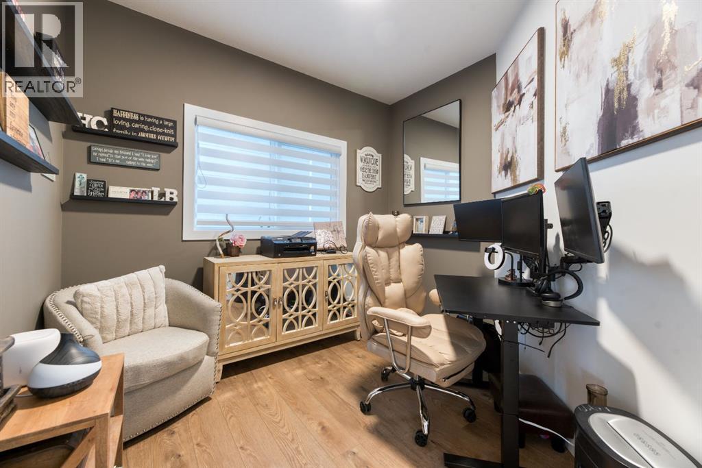77 Versant Point SW, Calgary, Alberta  T2Z 0Z5 - Photo 17 - A2333907