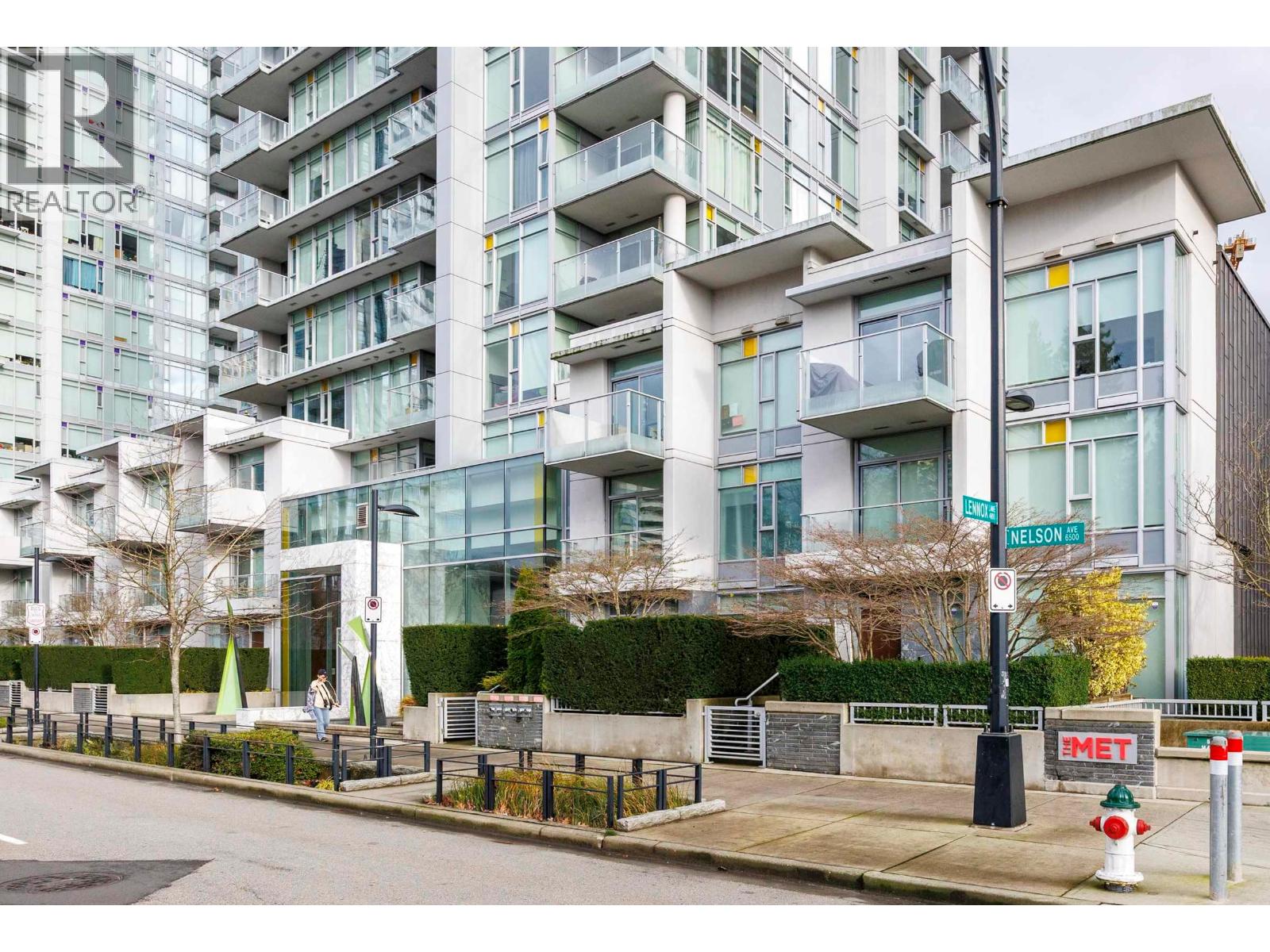 6590 NELSON AVENUE, Burnaby, British Columbia
