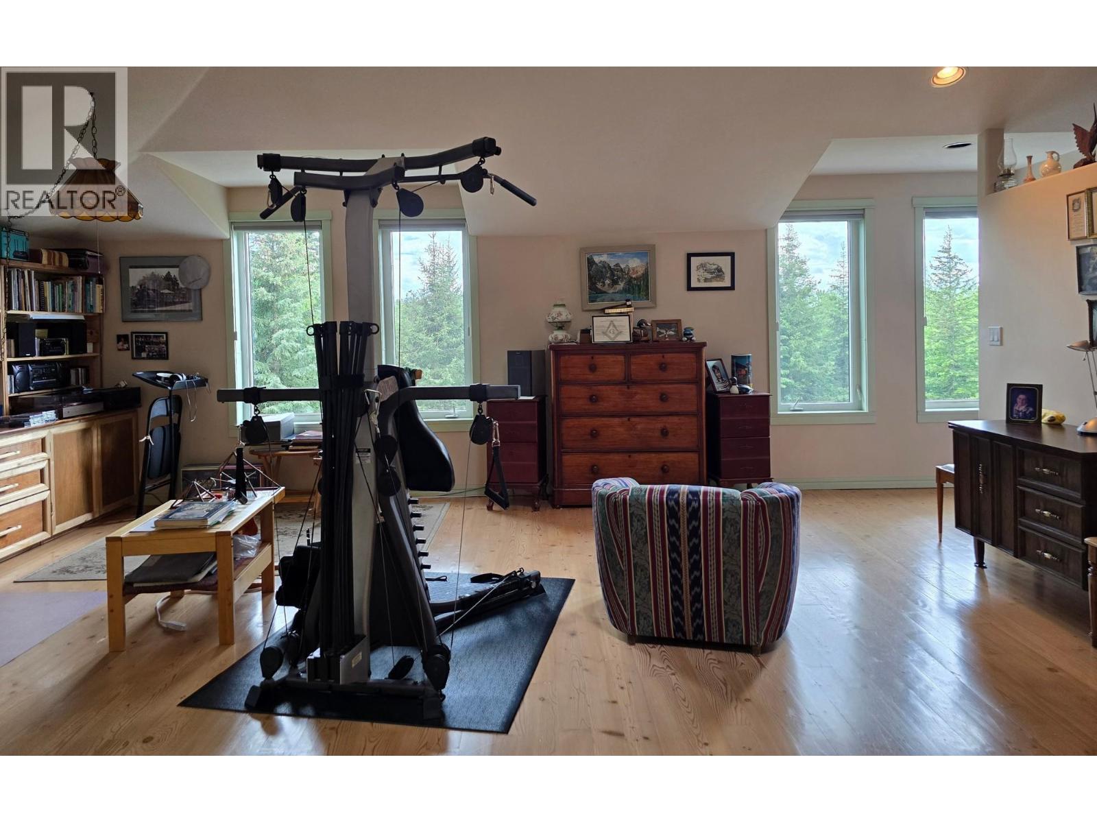 2842 Pioneer Crescent, 150 Mile House, British Columbia  V0K 2G0 - Photo 24 - R3135706