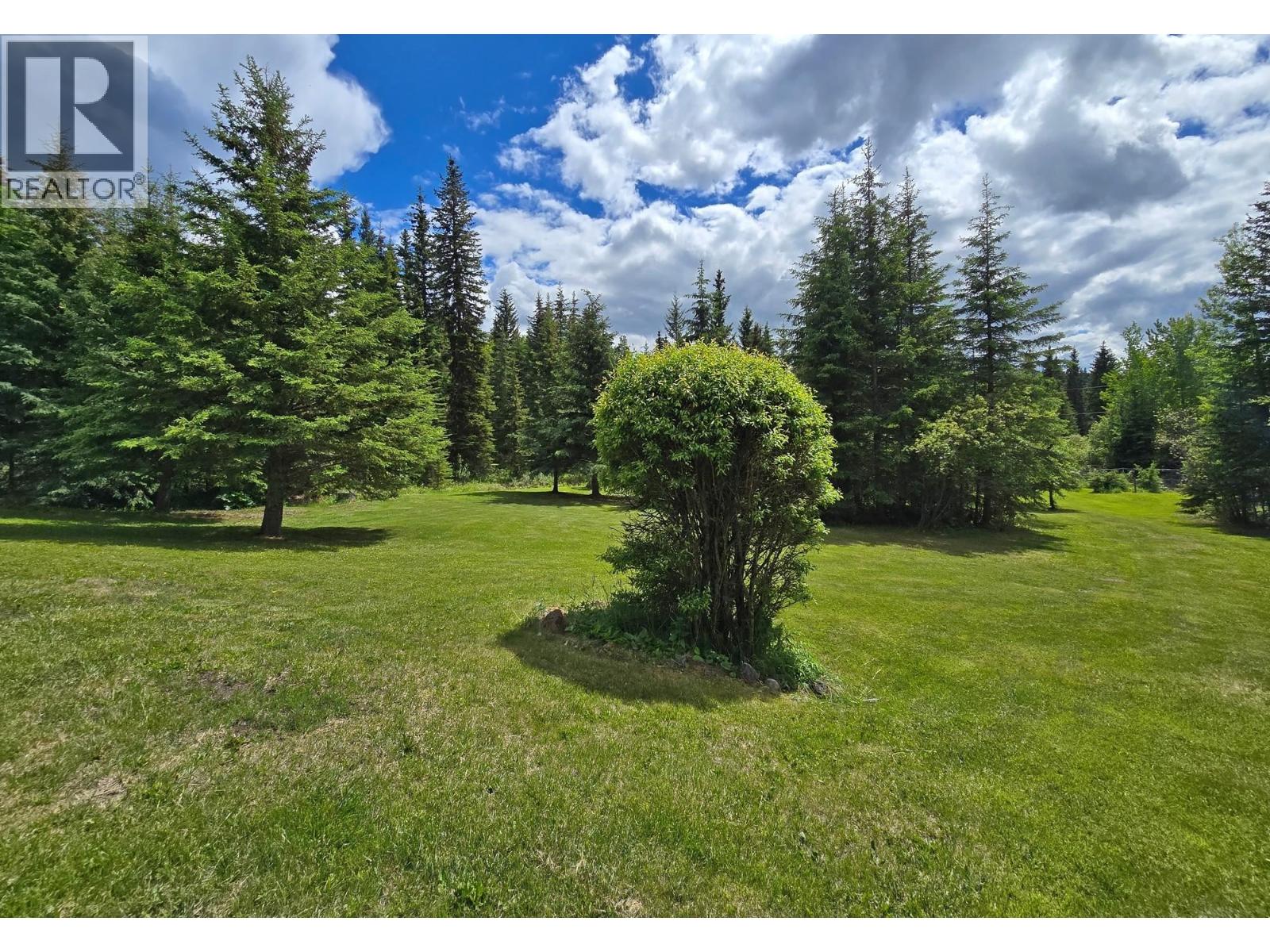 2842 Pioneer Crescent, 150 Mile House, British Columbia  V0K 2G0 - Photo 8 - R3135706