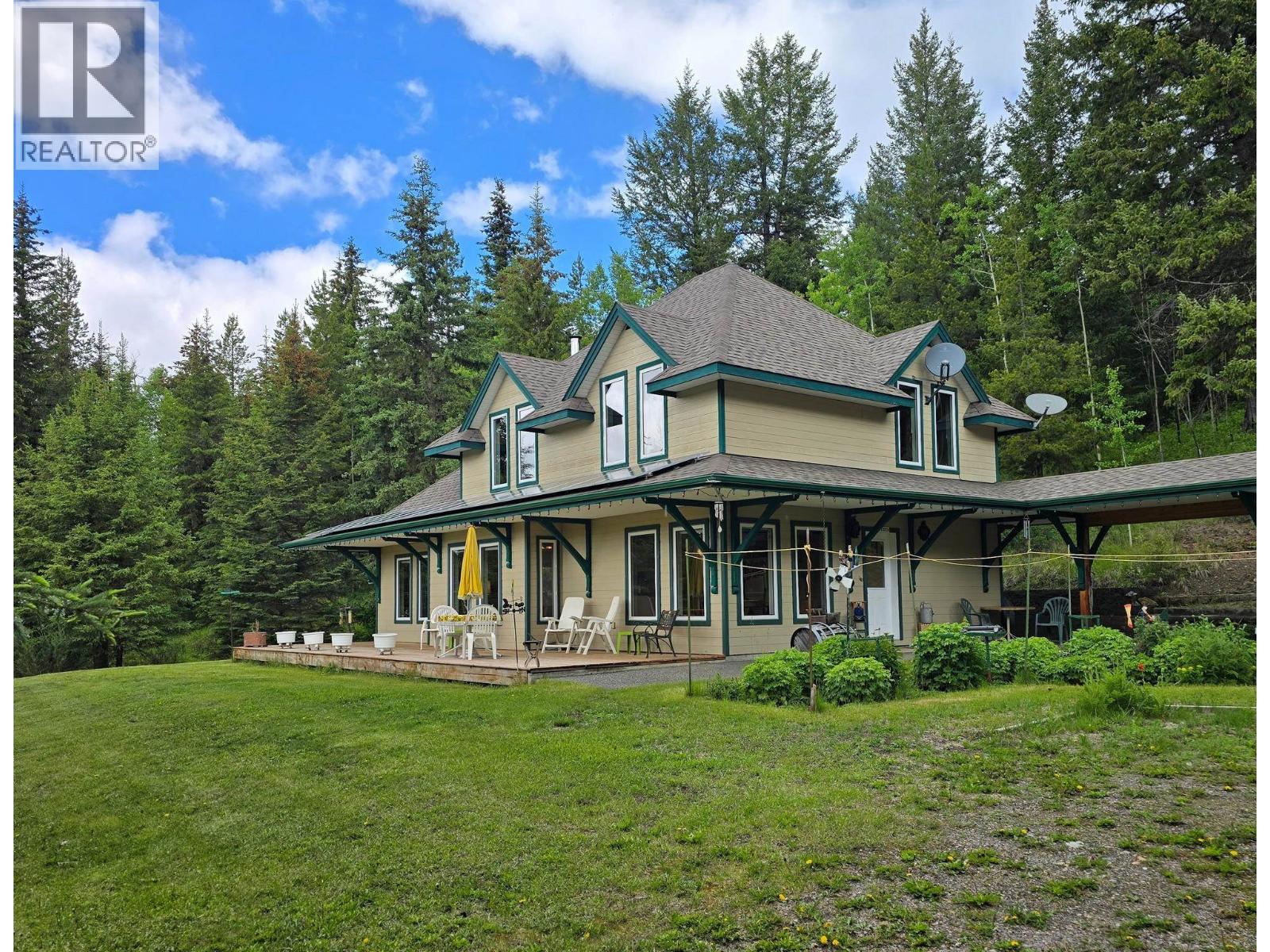 2842 Pioneer Crescent, 150 Mile House, British Columbia  V0K 2G0 - Photo 3 - R3135706