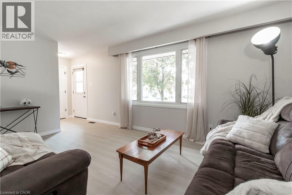 140 Arrowhead Crescent, Kitchener, Ontario  N2P 1B9 - Photo 11 - 40849399