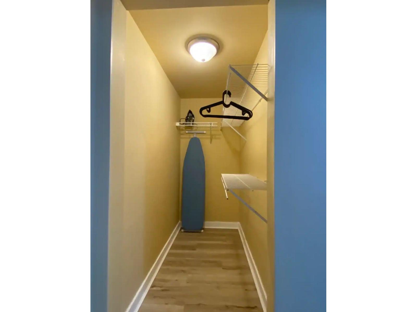 Basement 159xx 89a Avenue, Surrey, British Columbia  V4V 5M2 - Photo 7 - R3151806