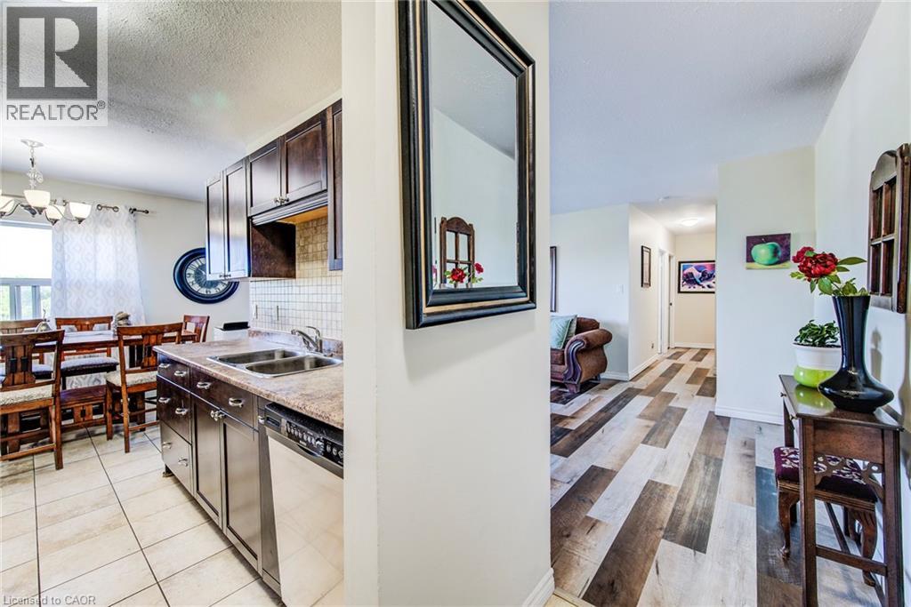283 Fairway Road N Unit# 302, Kitchener, Ontario  N2A 2P1 - Photo 7 - 40835306