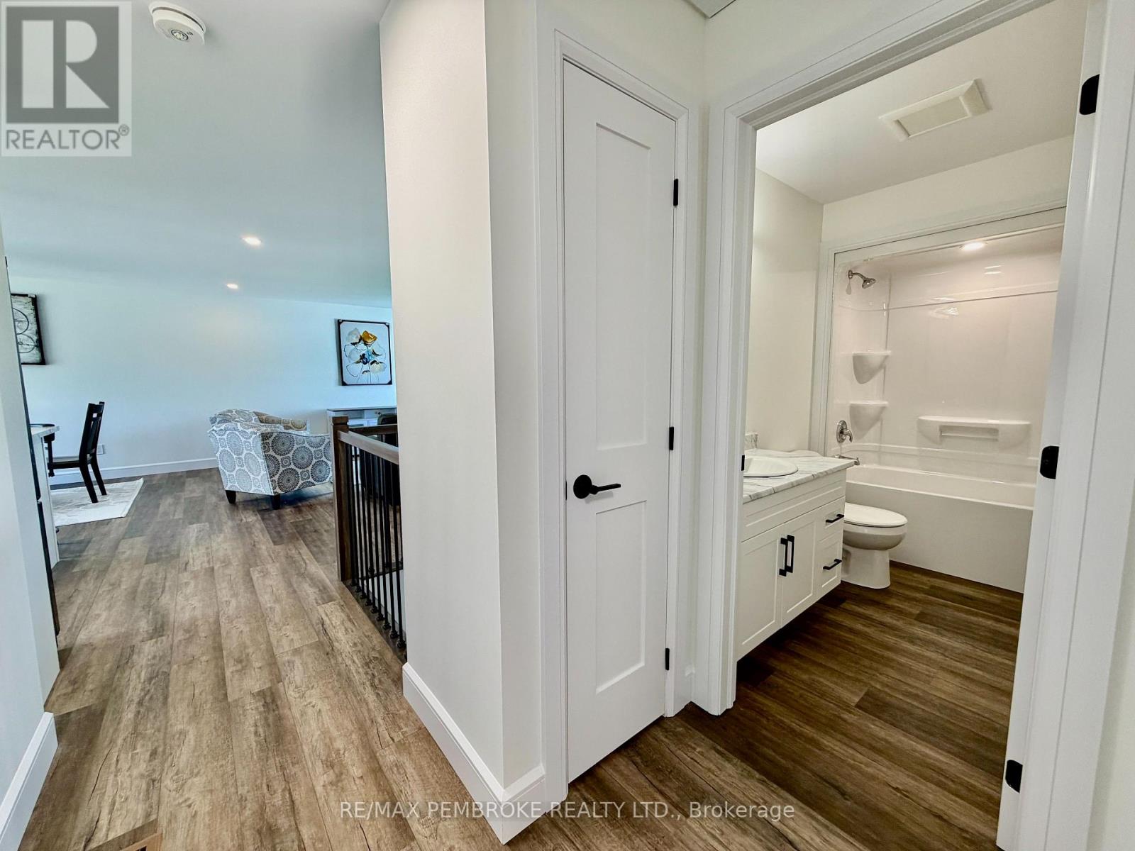 62 Eddy Crescent, Pembroke, Ontario  K8A 0M1 - Photo 17 - X13628044