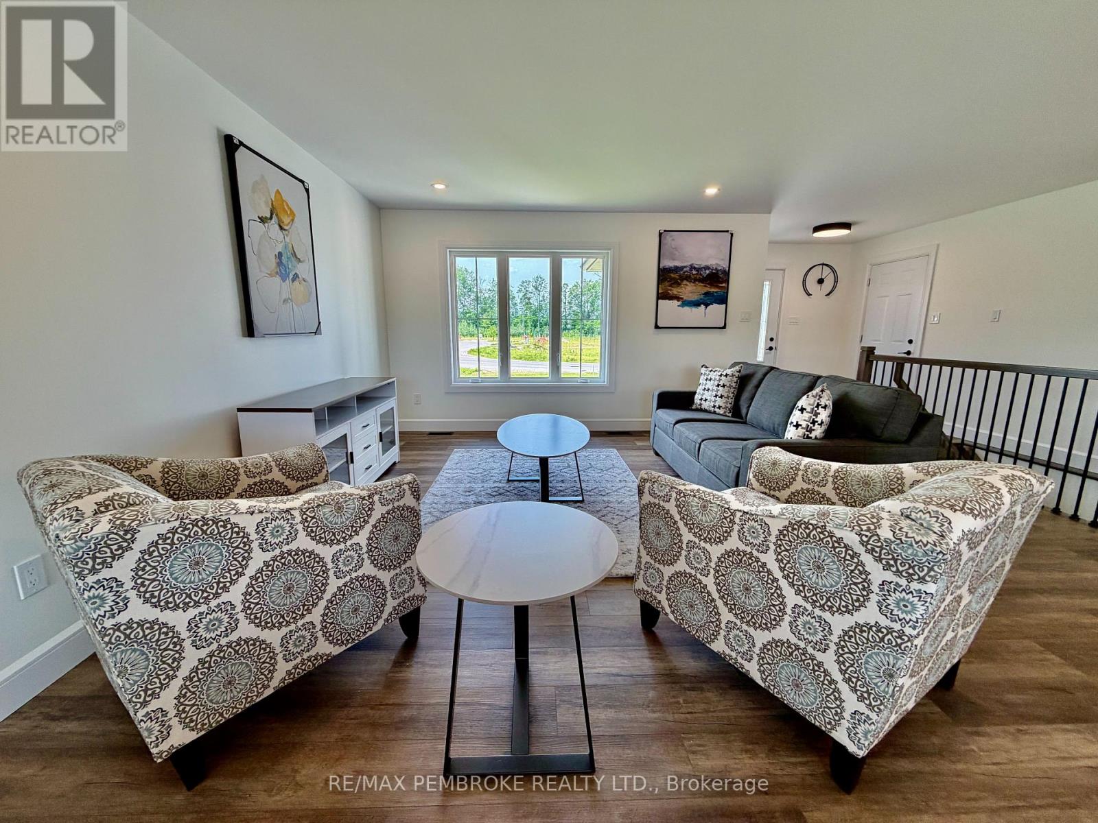 62 Eddy Crescent, Pembroke, Ontario  K8A 0M1 - Photo 8 - X13628044