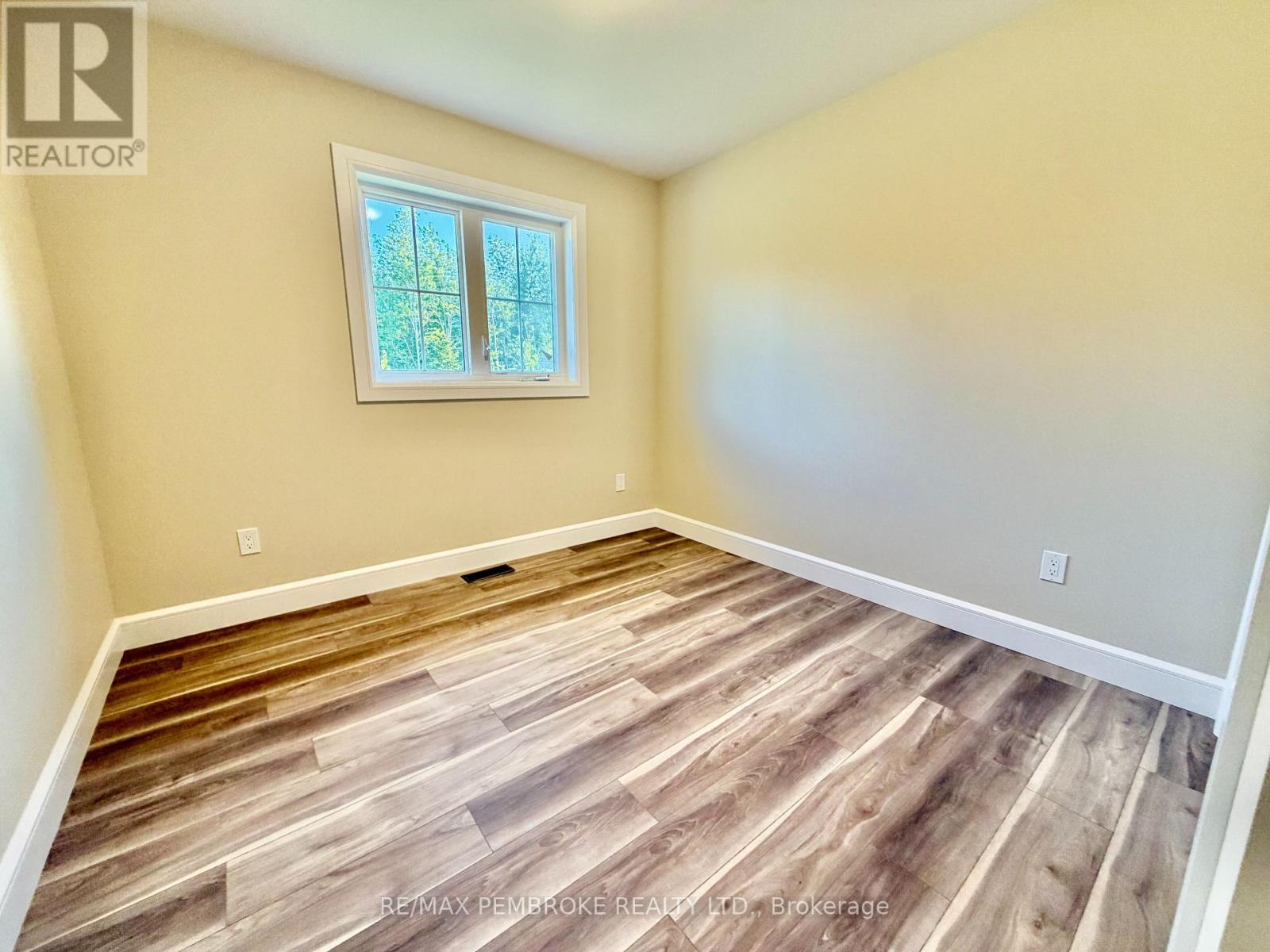 13 Eddy Crescent, Pembroke, Ontario  K8A 0M1 - Photo 14 - X13628046