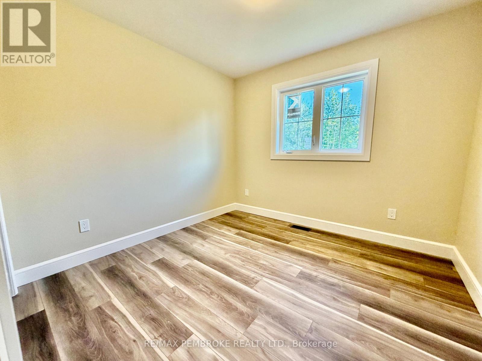 13 Eddy Crescent, Pembroke, Ontario  K8A 0M1 - Photo 16 - X13628046