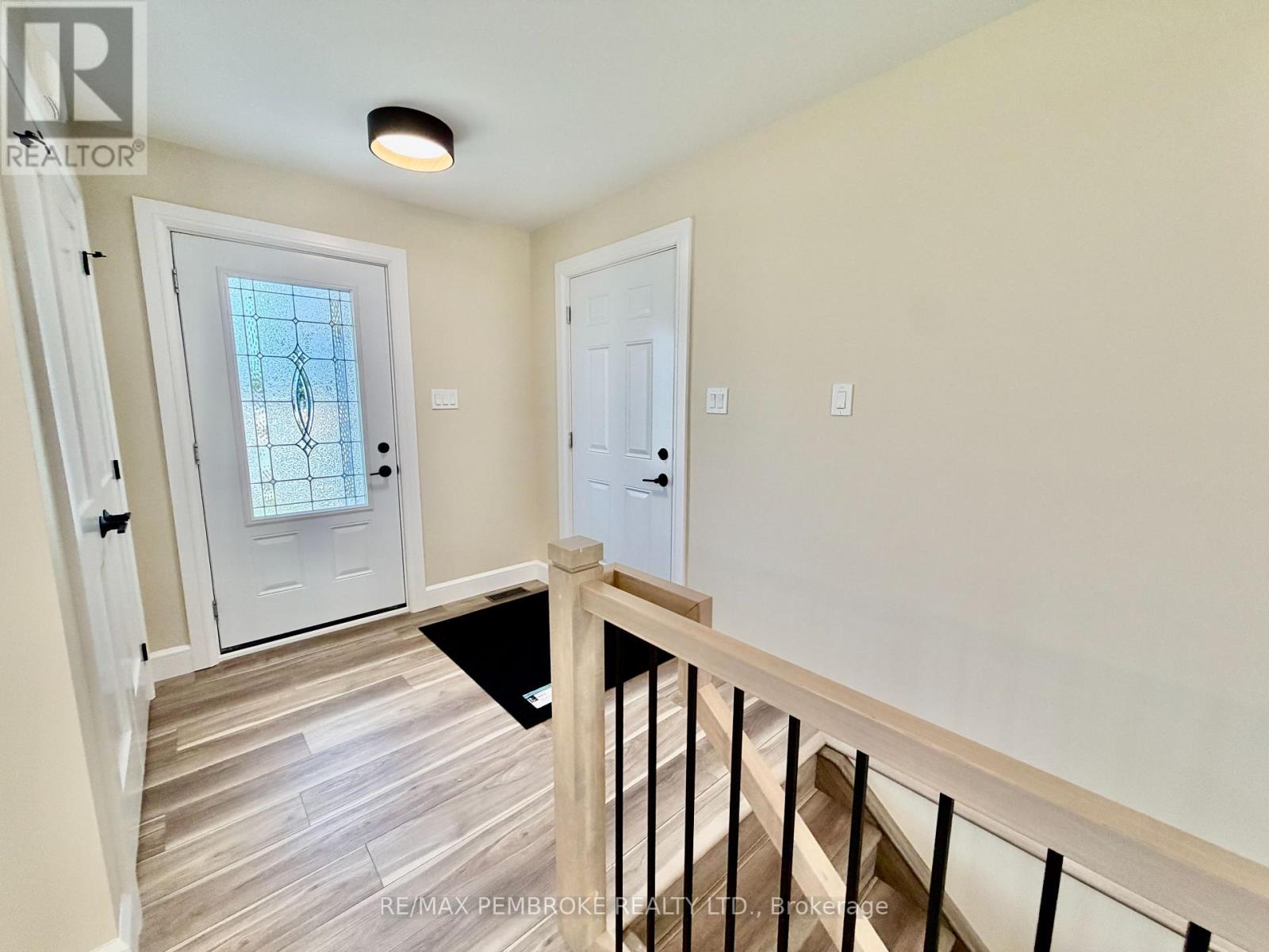 13 Eddy Crescent, Pembroke, Ontario  K8A 0M1 - Photo 5 - X13628046