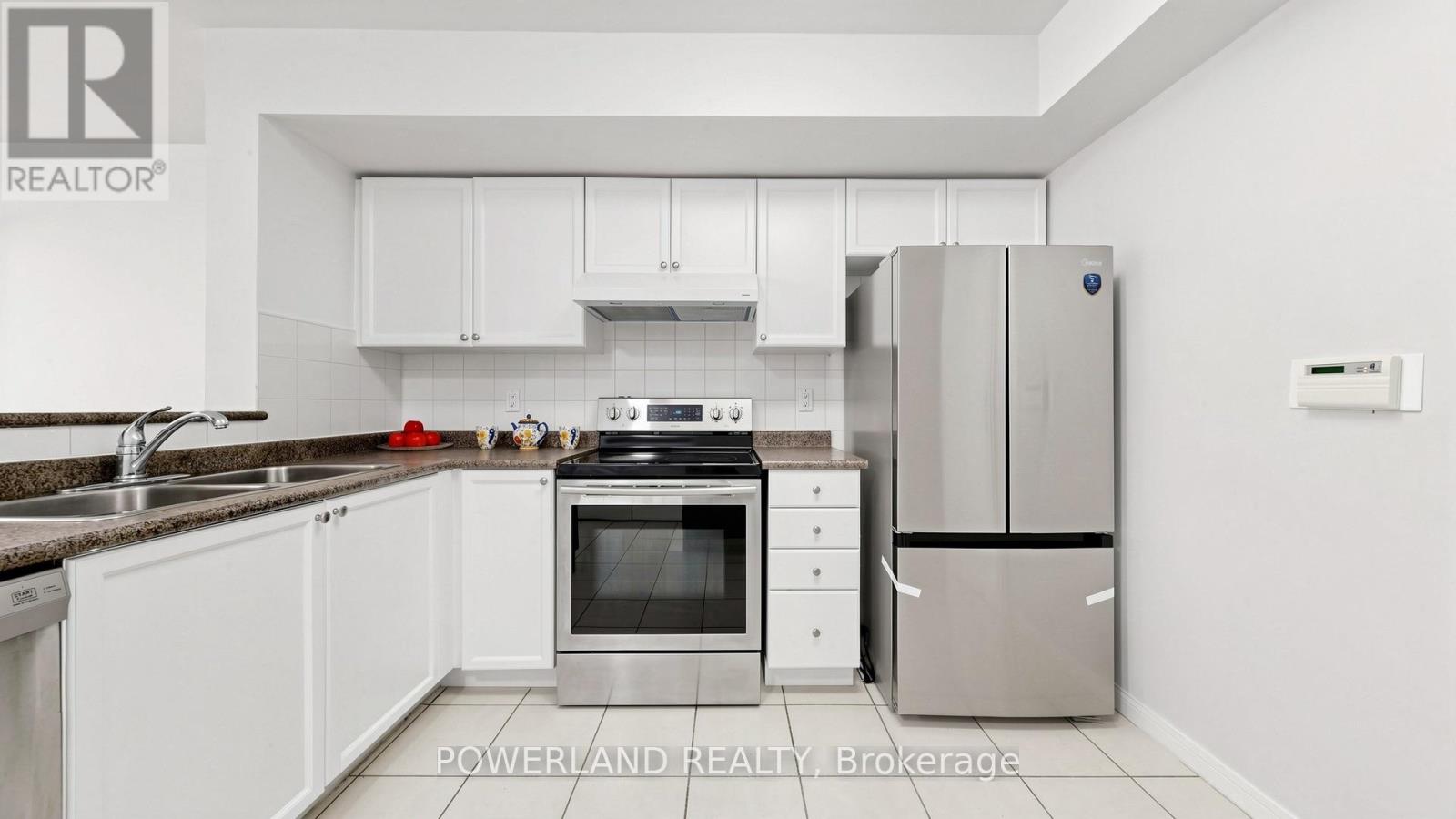 1120 - 28 Sommerset Way, Toronto, Ontario  M2N 6W7 - Photo 6 - C13627322