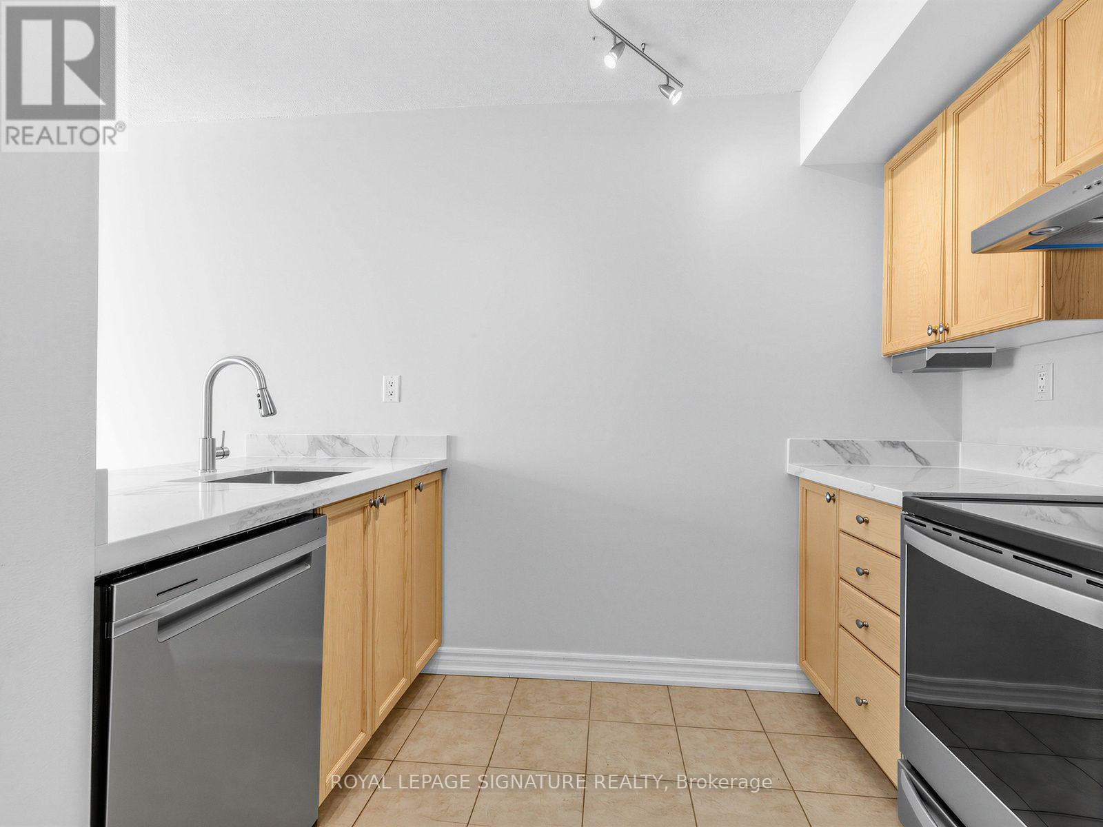 438 - 1029 King Street W, Toronto, Ontario  M6K 3M9 - Photo 7 - C13627012