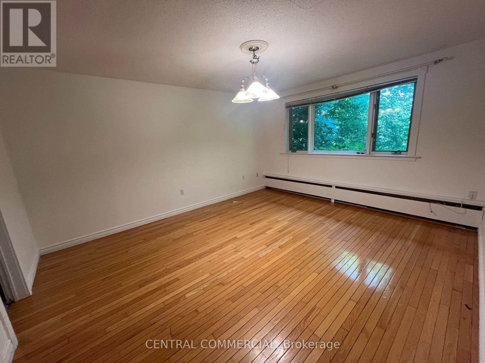 32 Heathview Avenue, Toronto, Ontario  M2K 2C1 - Photo 17 - C13606168
